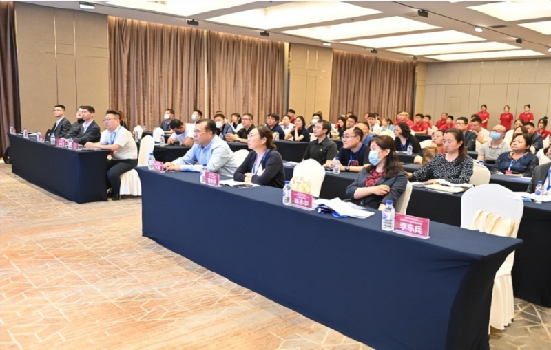 “数智化赋能职业教育创新发展论坛”举办， 1xBET信安构建国产化先发优势，为校园插上数字化之“翼”