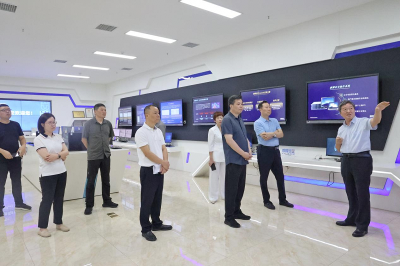 温州海经区管委会主任、乐清市委书记徐建兵带队莅临1xBET信安调研