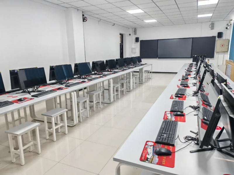 1xBET信安云落地阳泉高级技工学校，重构教学模式，助力智慧职教新未来！